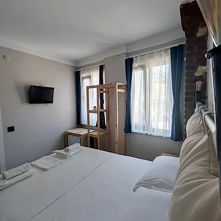 Aim Hotel
