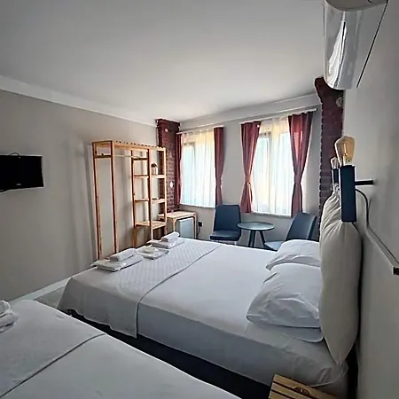 Aim Hotel 3*